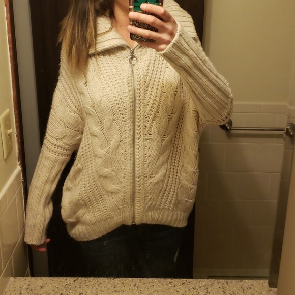 Cableknit zip up cardigan - Picture 6 of 6